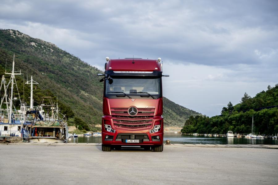  Mercedes-Benz Actros 1863 LS 4x2 (Br.963) 2018 года  (фото 21 из 60)